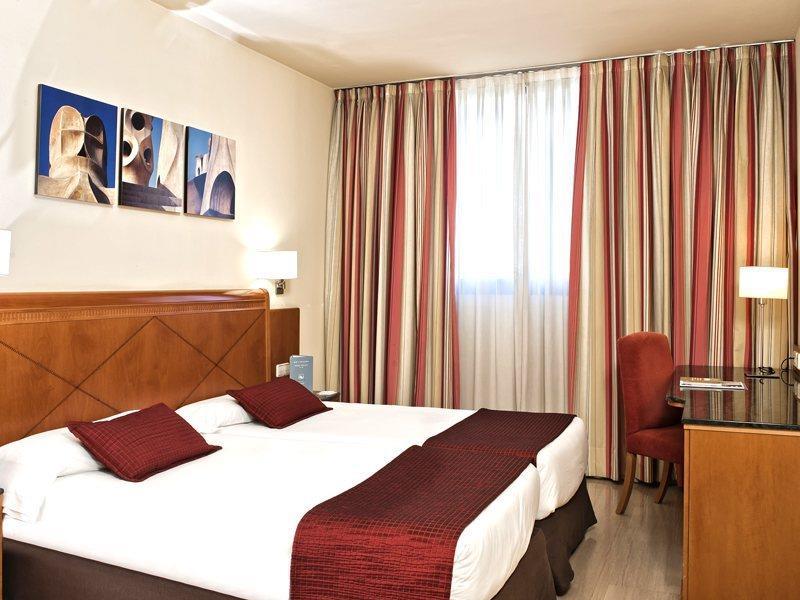 Exe Barbera Parc Hotel Barbera del Valles Exterior photo